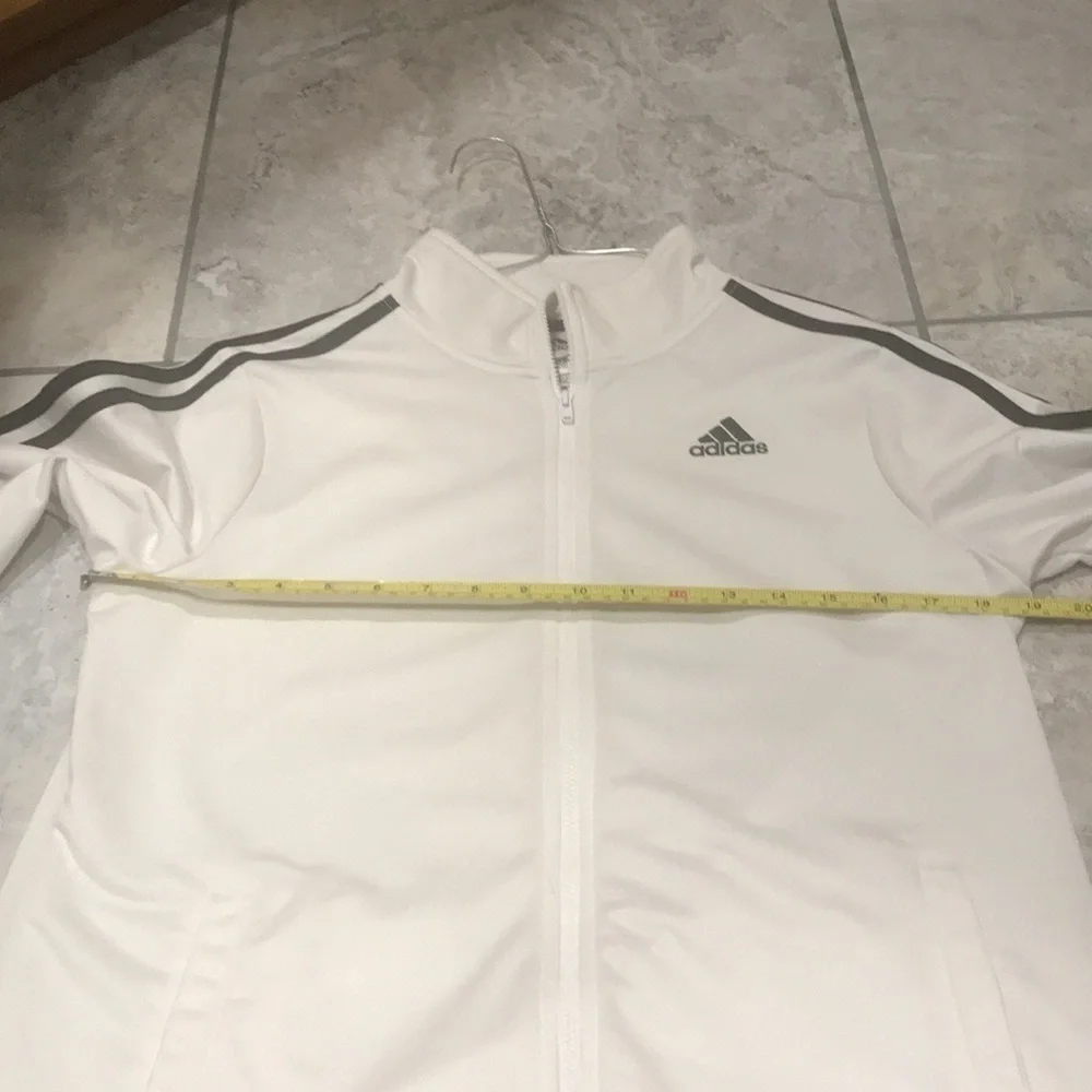 Adidas white full zip up boys size extra large 18-20